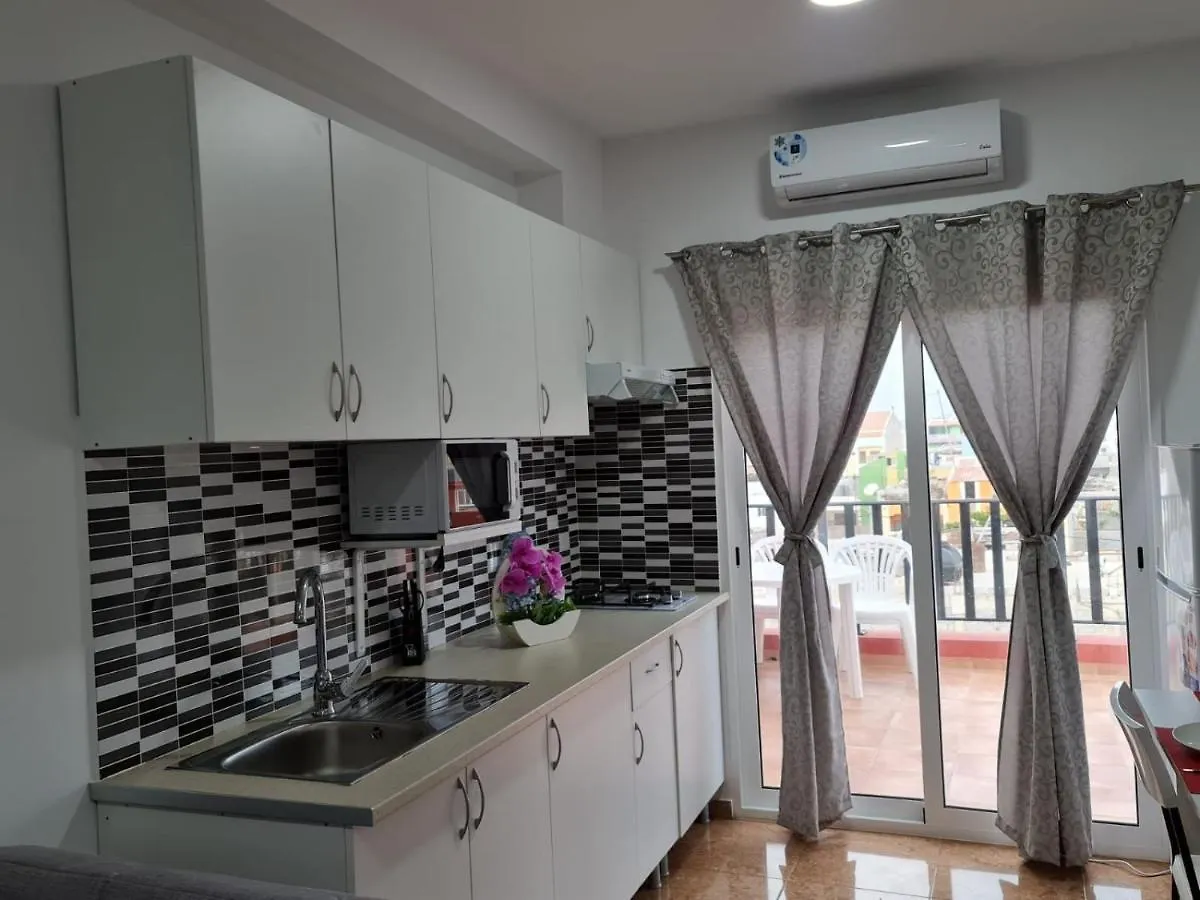 Franmay Apartments - 7 Modern Apartments Near The Beach & City, Perfect For Nomads, Travellers, Families, Watersports! Santa Maria 0*,