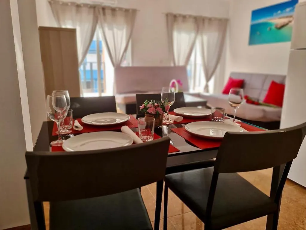 Franmay Apartments - 7 Modern Apartments Near The Beach & City, Perfect For Nomads, Travellers, Families, Watersports! Santa Maria