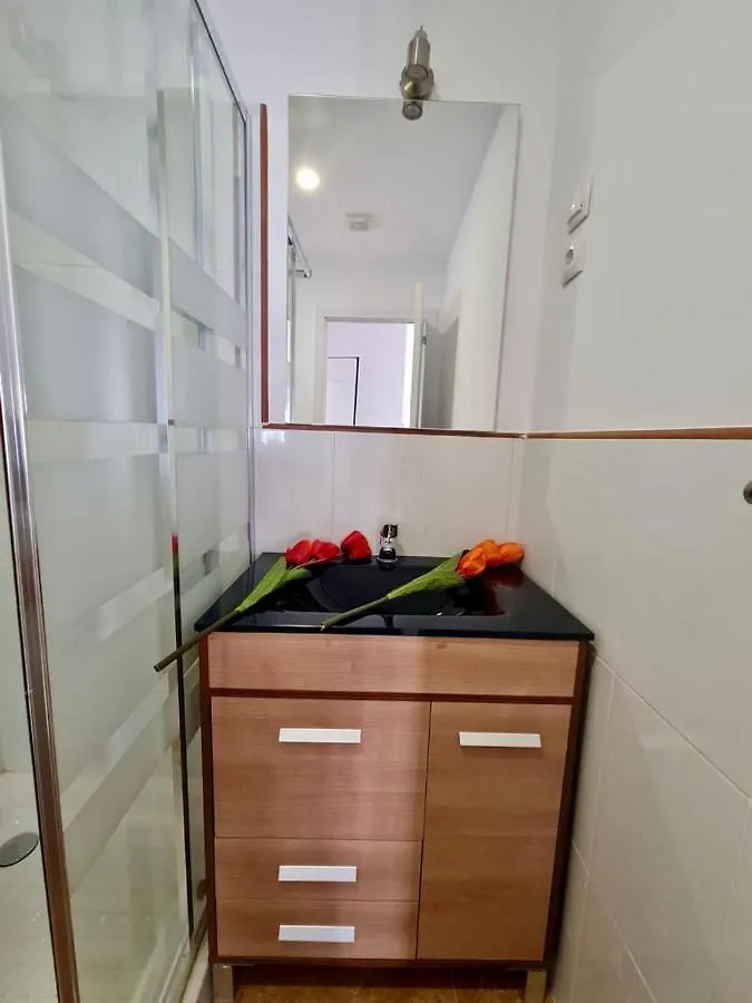 Franmay Apartments - 7 Modern Apartments Near The Beach & City, Perfect For Nomads, Travellers, Families, Watersports! Santa Maria