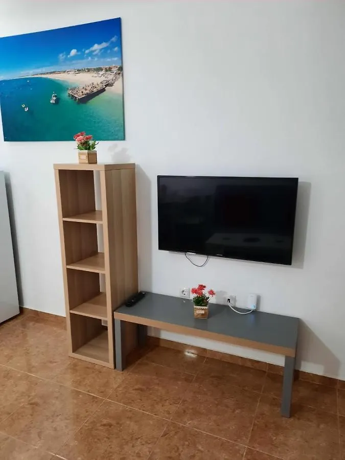 Franmay Apartments - 7 Modern Apartments Near The Beach & City, Perfect For Nomads, Travellers, Families, Watersports! Santa Maria