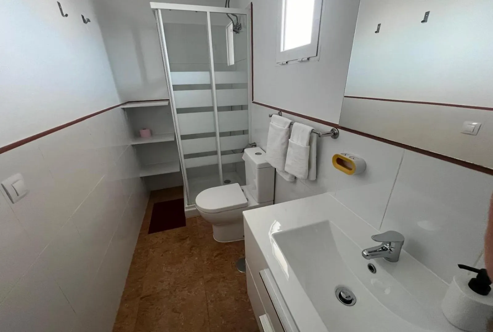 Franmay Apartments - 7 Modern Apartments Near The Beach & City, Perfect For Nomads, Travellers, Families, Watersports! Santa Maria